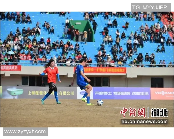 街头偶遇足球明星瞬间捕捉与球迷互动的温馨时刻