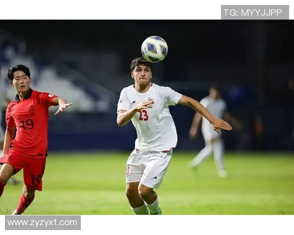 足球明星小黑仔精彩瞬间全景展示与个人魅力解析