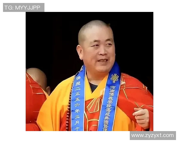 少林寺方丈赠送足球明星定制法衣传递武术与体育的融合精神